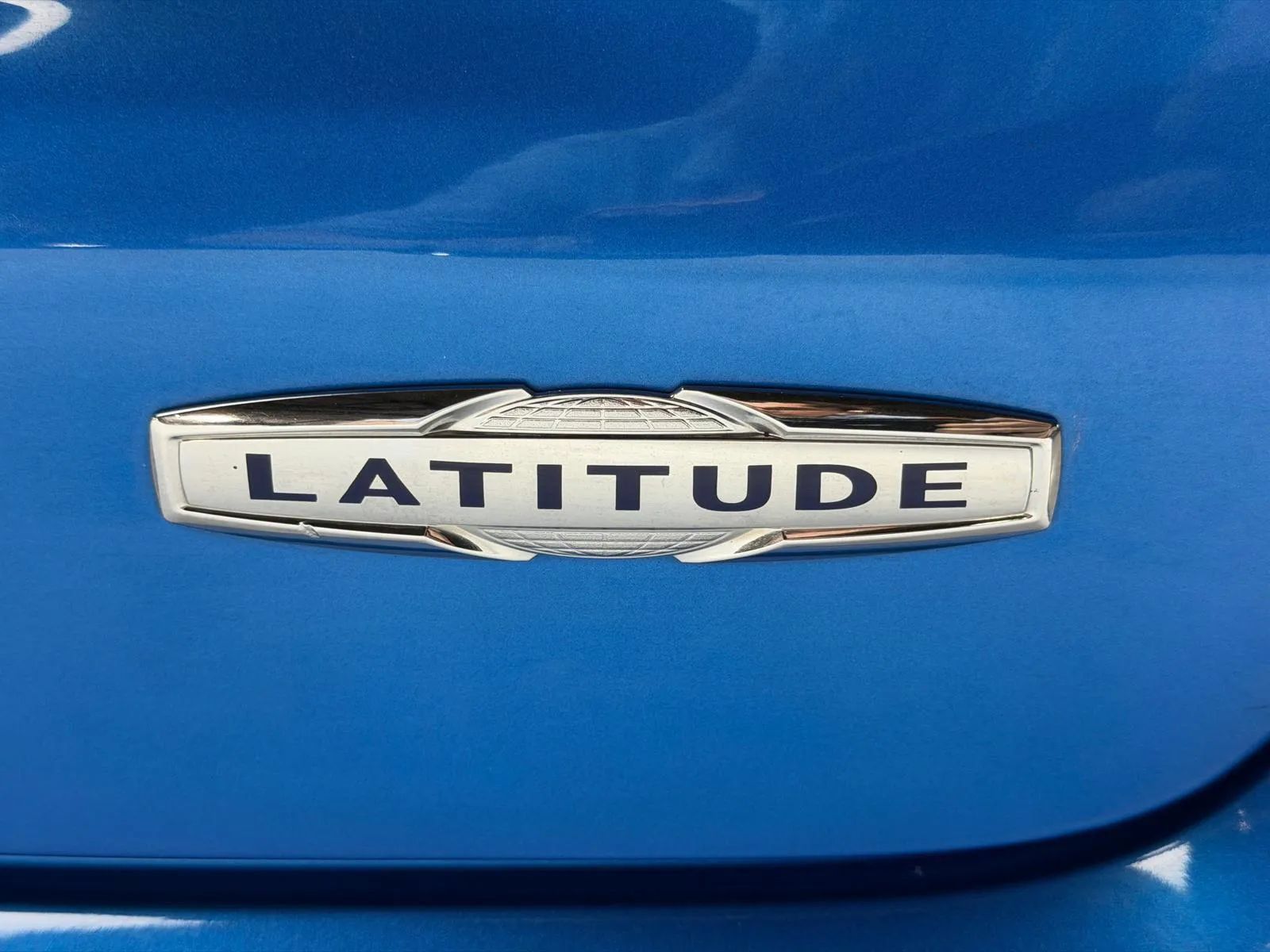 Used 2020 Jeep Compass Latitude FWD image 9