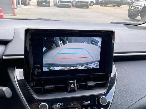 Used 2024 Toyota Corolla LE FWD image 20