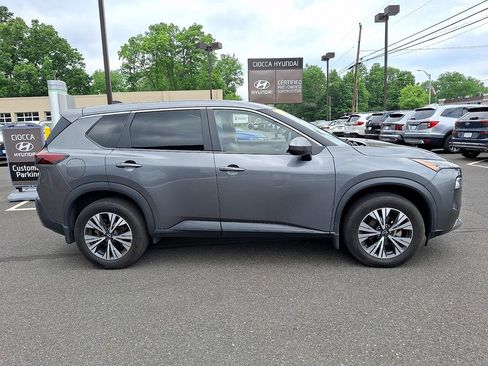 Used 2023 Nissan Rogue SV AWD/4WD image 8