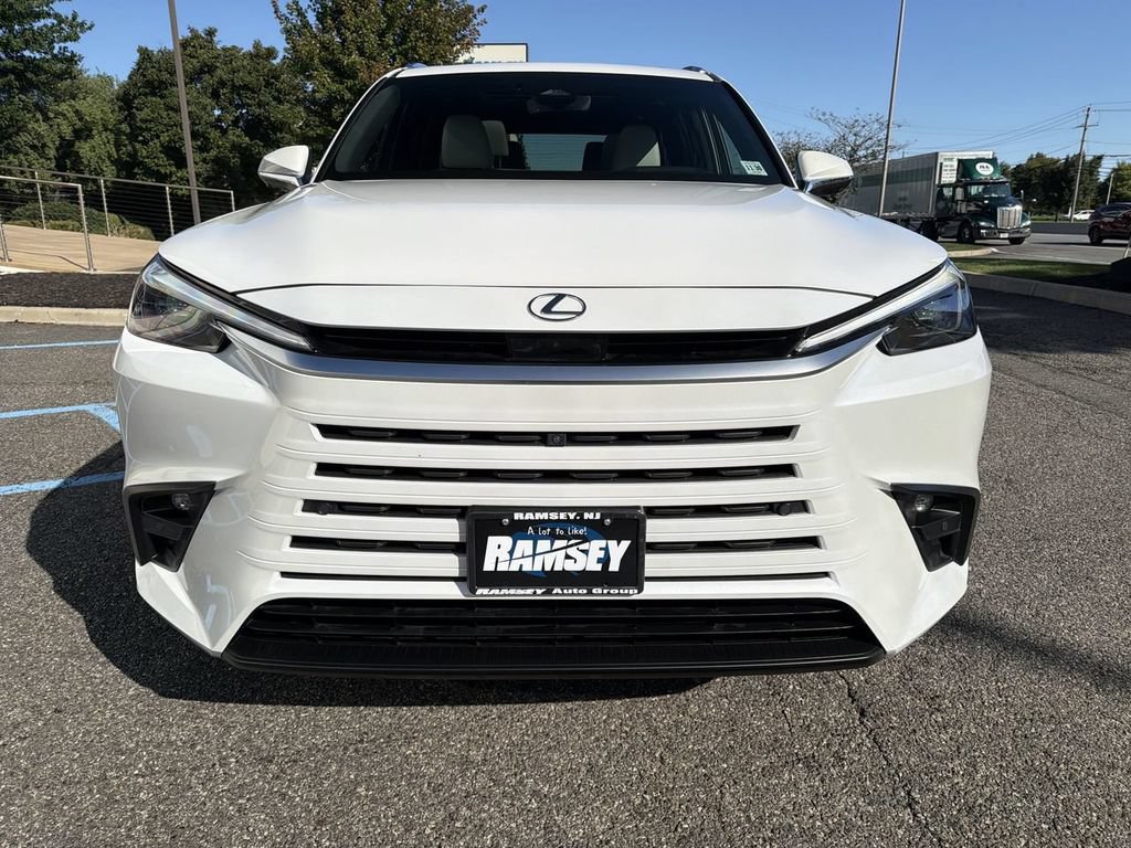 Used 2026 Lexus TX 350 AWD w/ Technology Package image 3