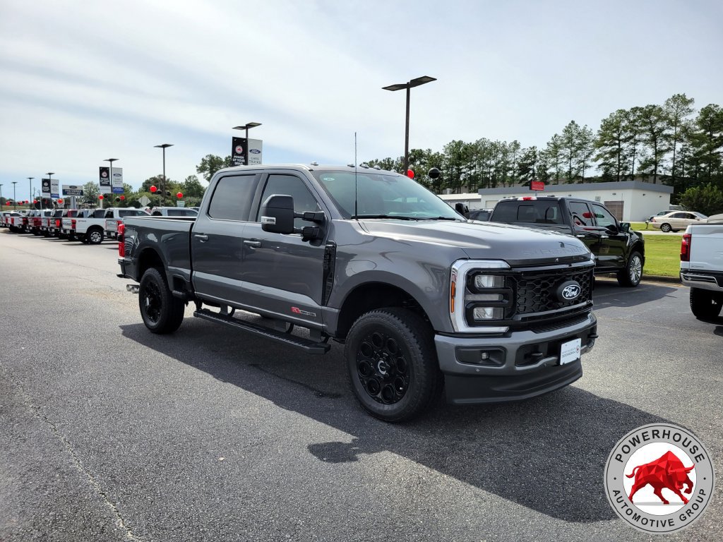 New 2027 Ford F350 Lariat w/ Black Appearance Package AWD/4WD image 9