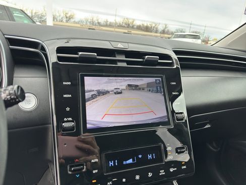 Used 2022 Hyundai Tucson Blue image 19