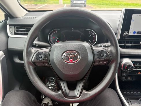 Certified 2025 Toyota RAV4 XLE AWD/4WD image 18