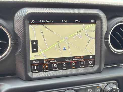Used 2022 Jeep Wrangler Unlimited Sahara w/ Safety Group AWD/4WD image 28