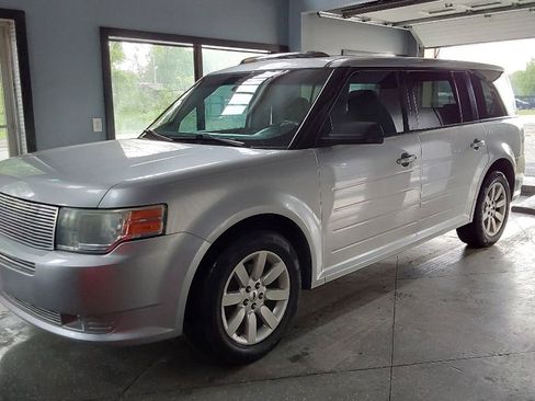 Used 2009 Ford Flex SE FWD image 7