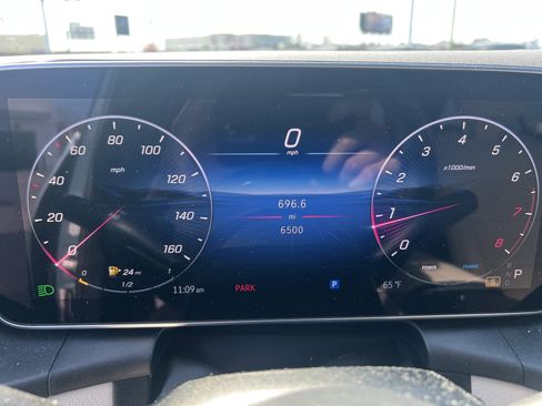 Certified 2025 Mercedes-Benz GLC 300 image 21