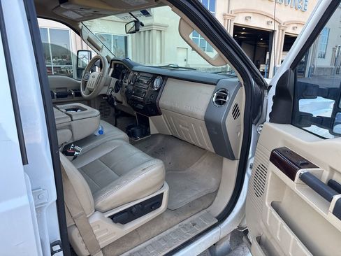 Used 2008 Ford F250 Lariat image 13