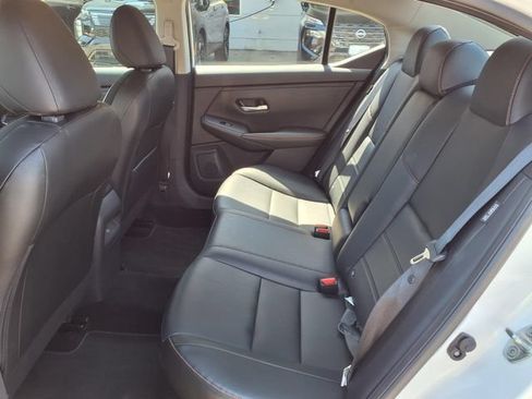 Used 2025 Nissan Sentra SR w/ SR Premium Package FWD image 18