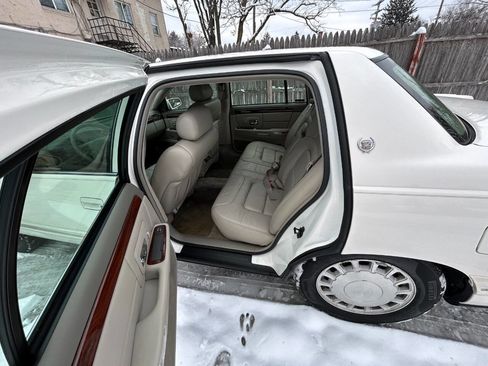 Used 1999 Cadillac De Ville Base 4dr Sedan image 7