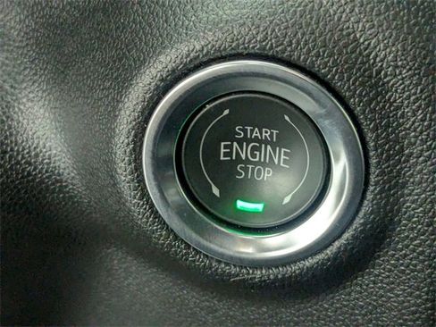 Used 2025 Chevrolet Silverado 2500 Custom w/ Custom Value Package image 22