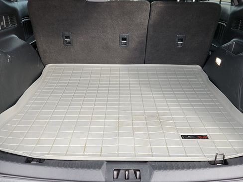 Used 2021 Ford Edge ST image 14