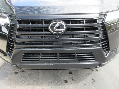 Used 2026 Lexus GX 550 w/ Accessory Package (2T) AWD/4WD image 15