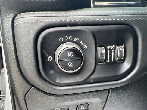 Used 2024 RAM 1500 Limited AWD/4WD image 48