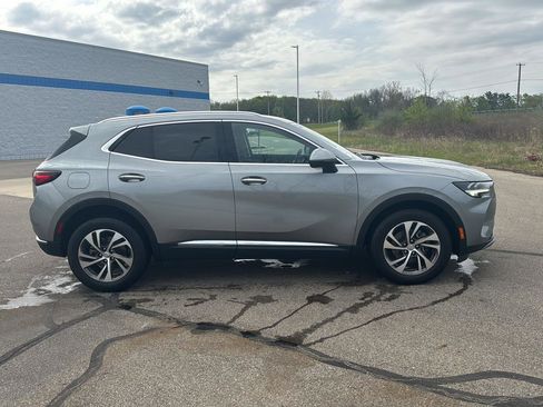 Used 2023 Buick Envision Essence FWD image 6