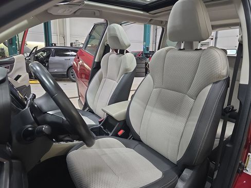 Used 2021 Subaru Forester Premium w/ Popular Package #1 AWD/4WD image 16