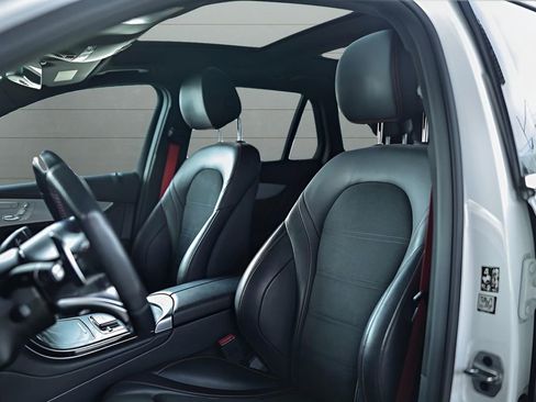 Used 2022 Mercedes-Benz GLC 43 AMG 4MATIC image 19