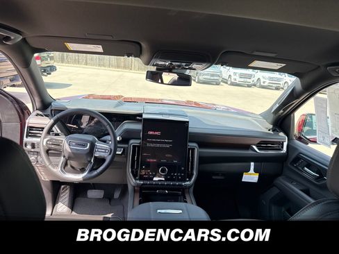New 2026 GMC Yukon Denali AWD/4WD image 10