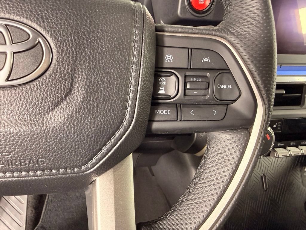 Certified 2025 Toyota Tacoma TRD Off-Road AWD/4WD image 21