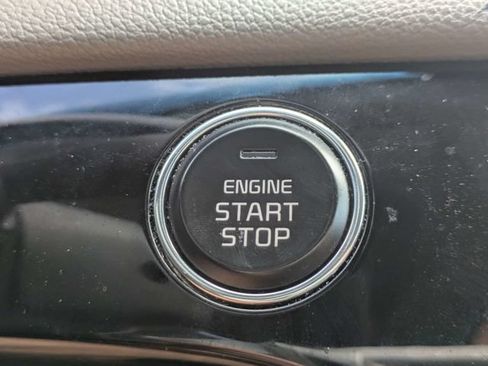 Used 2022 Kia Sportage EX w/ EX Technology Package FWD image 34