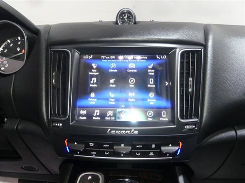 Used 2019 Maserati Levante AWD/4WD image 34
