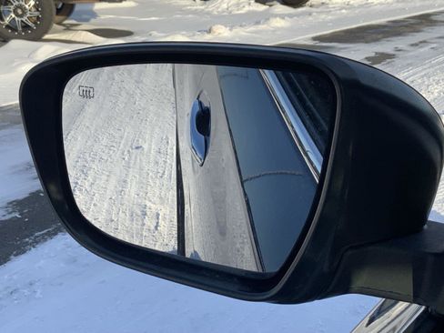 Used 2016 Nissan Rogue SL w/ SL Premium Package image 22