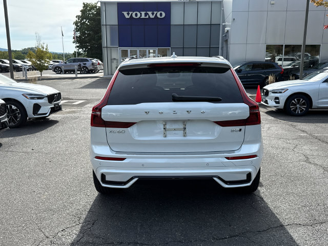Certified 2026 Volvo XC60 B5 Plus AWD/4WD image 3