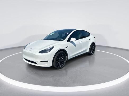 Used 2022 Tesla Model Y Performance AWD/4WD image 5