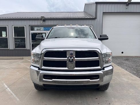 Used 2014 RAM 2500 Tradesman w/ Chrome Appearance Group AWD/4WD image 2