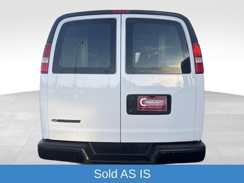 Used 2019 Chevrolet Express 2500 w/ Driver Convenience Package image 4