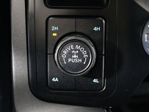 Used 2023 Ford F150 Lariat w/ FX4 Off-Road Package image 27