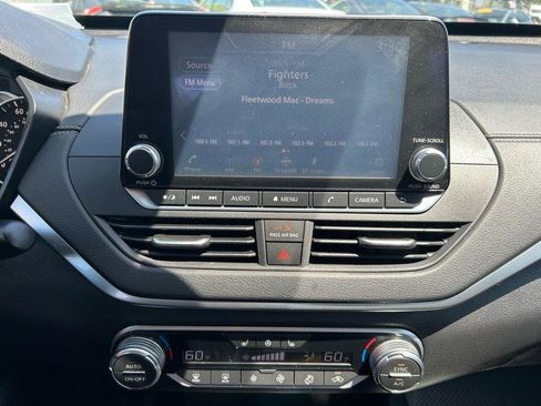 Used 2020 Nissan Altima 2.5 SV FWD image 12