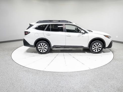 Used 2022 Subaru Outback Premium AWD/4WD image 29