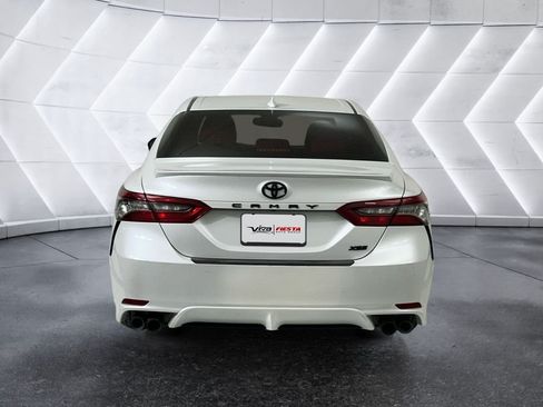 Used 2021 Toyota Camry XSE FWD image 5