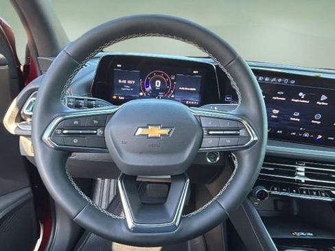 New 2025 Chevrolet Traverse LT w/ Driver Confidence Package image 11