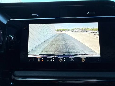 Used 2024 GMC Sierra 2500 AT4 w/ AT4 Premium Plus Package AWD/4WD image 41