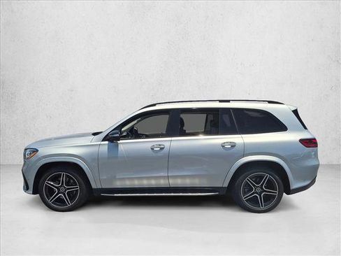 Used 2026 Mercedes-Benz GLS 450 4MATIC image 8