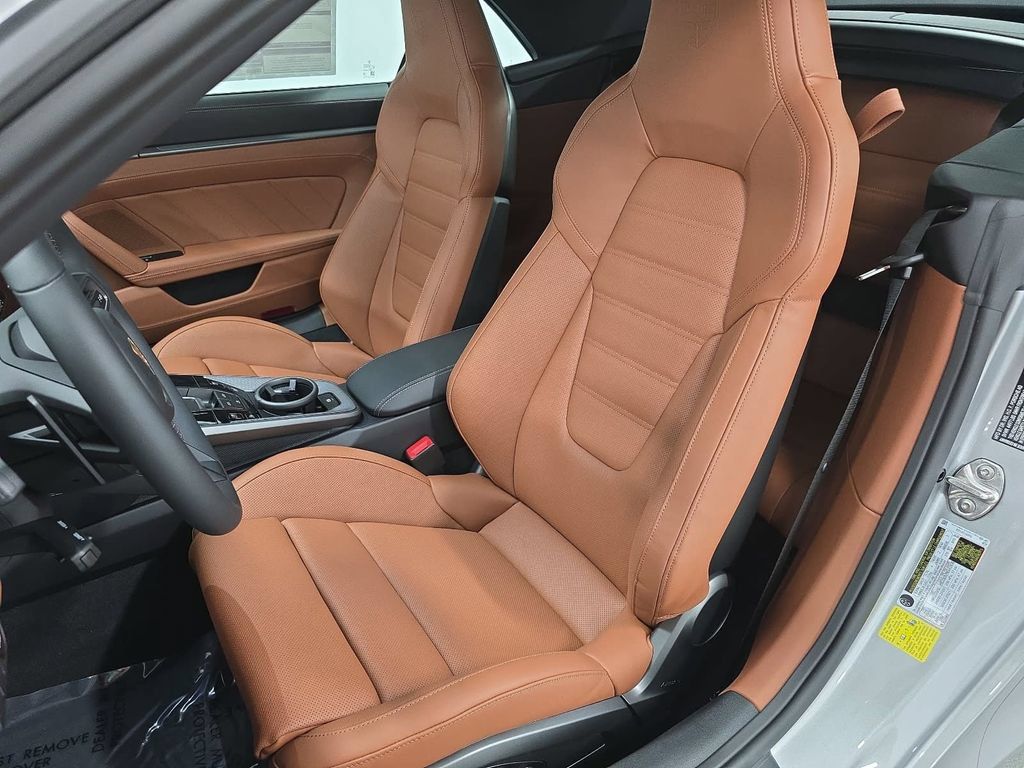 Certified 2026 Porsche 911 Carrera S RWD image 5