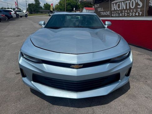 Used 2017 Chevrolet Camaro LT RWD image 3