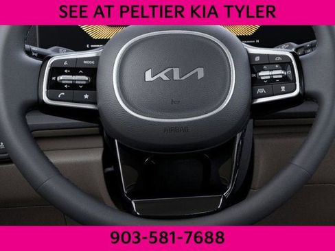 New 2026 Kia Carnival EX image 24