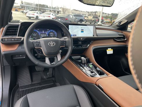 New 2026 Toyota Crown Limited image 18