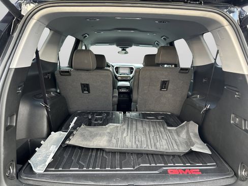 Used 2023 GMC Acadia SLE w/ Driver Convenience Package image 21