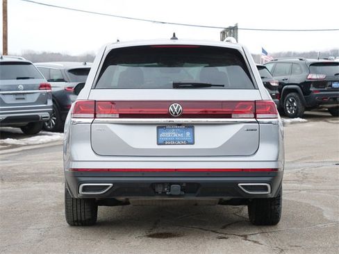 Certified 2025 Volkswagen Atlas SEL image 6