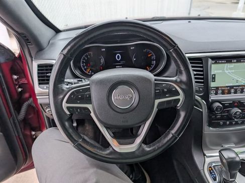 Used 2018 Jeep Grand Cherokee Limited image 12