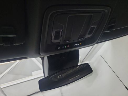 Used 2025 Chevrolet Silverado 2500 W/T image 14