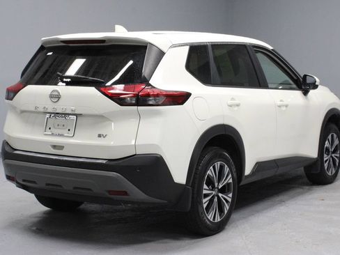 Used 2023 Nissan Rogue SV FWD image 10