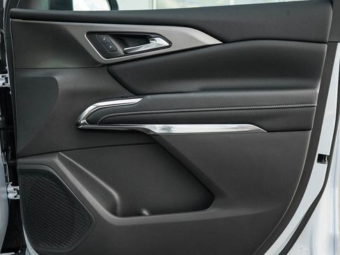 New 2026 Chevrolet Traverse LT w/ Midnight/Sport Edition image 10