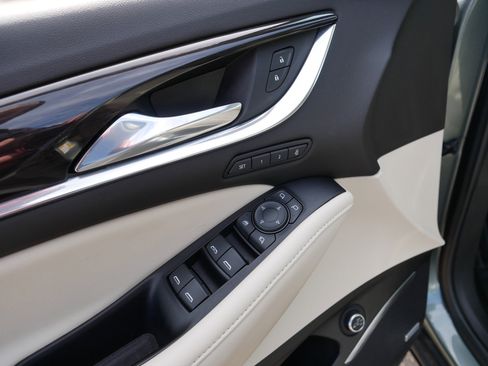 Used 2022 Buick Enclave Premium w/ Experience Buick Package image 19