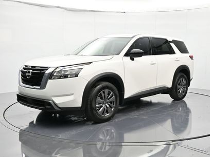 New 2025 Nissan Pathfinder S