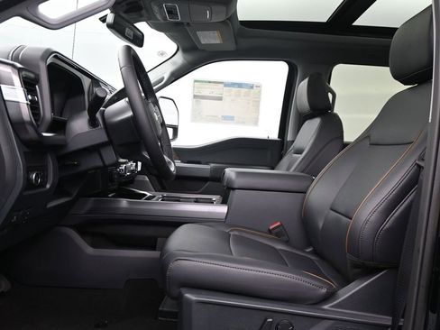 New 2026 Ford F250 Lariat w/ Black Appearance Package image 20