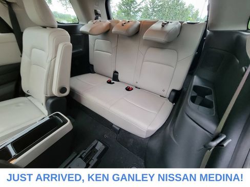 Certified 2024 Nissan Pathfinder SL w/ SL Premium Package AWD/4WD image 18